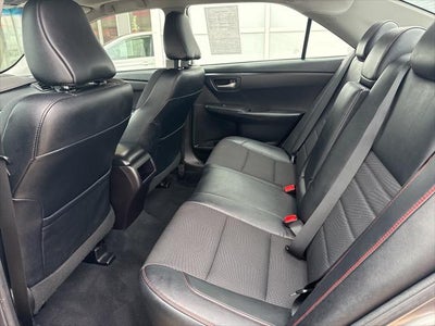 2017 Toyota CAMRY SE