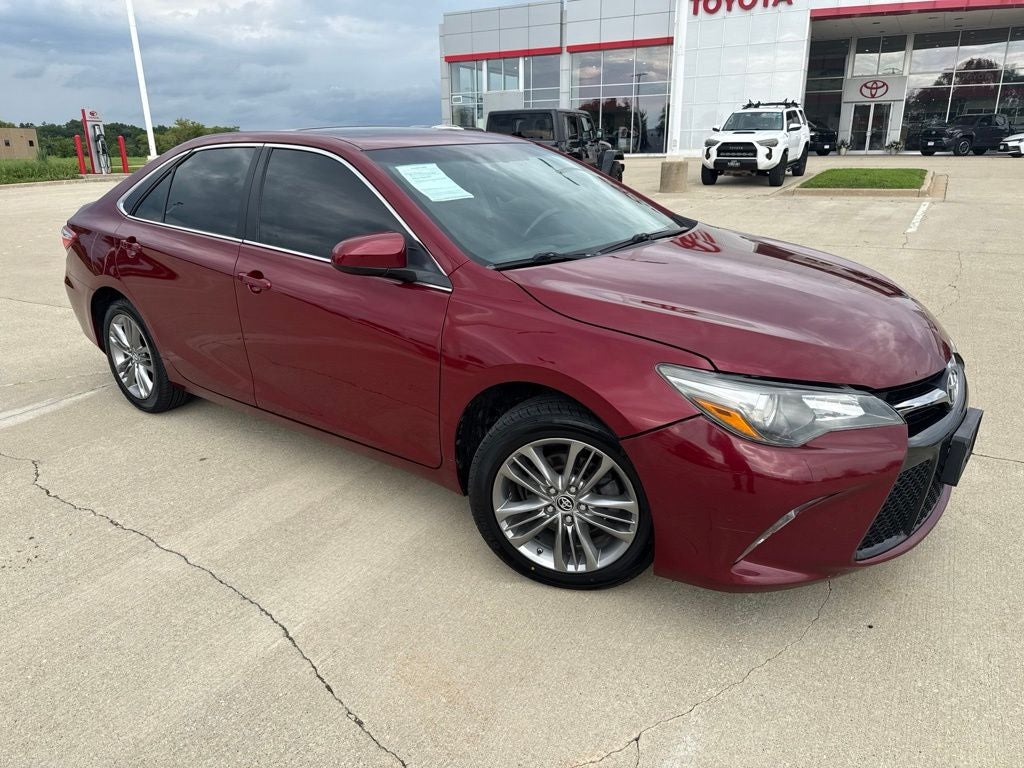 Used 2016 Toyota Camry Special Edition with VIN 4T1BF1FK5GU503186 for sale in Crystal Lake, IL