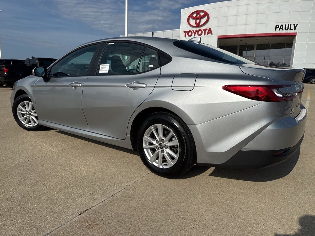 2025 Toyota CAMRY LE