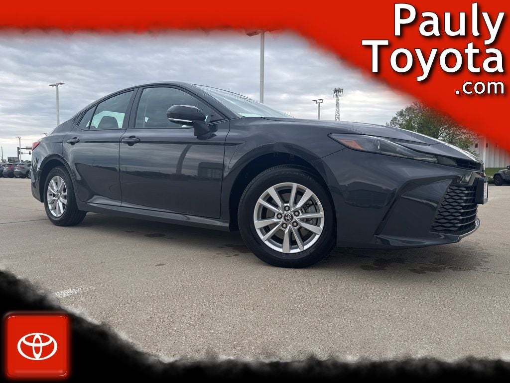 2025 Toyota CAMRY LE