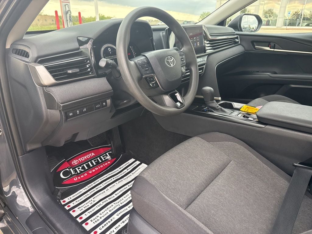 2025 Toyota CAMRY LE