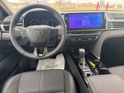 2025 Toyota CAMRY XLE