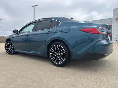 2025 Toyota CAMRY XLE
