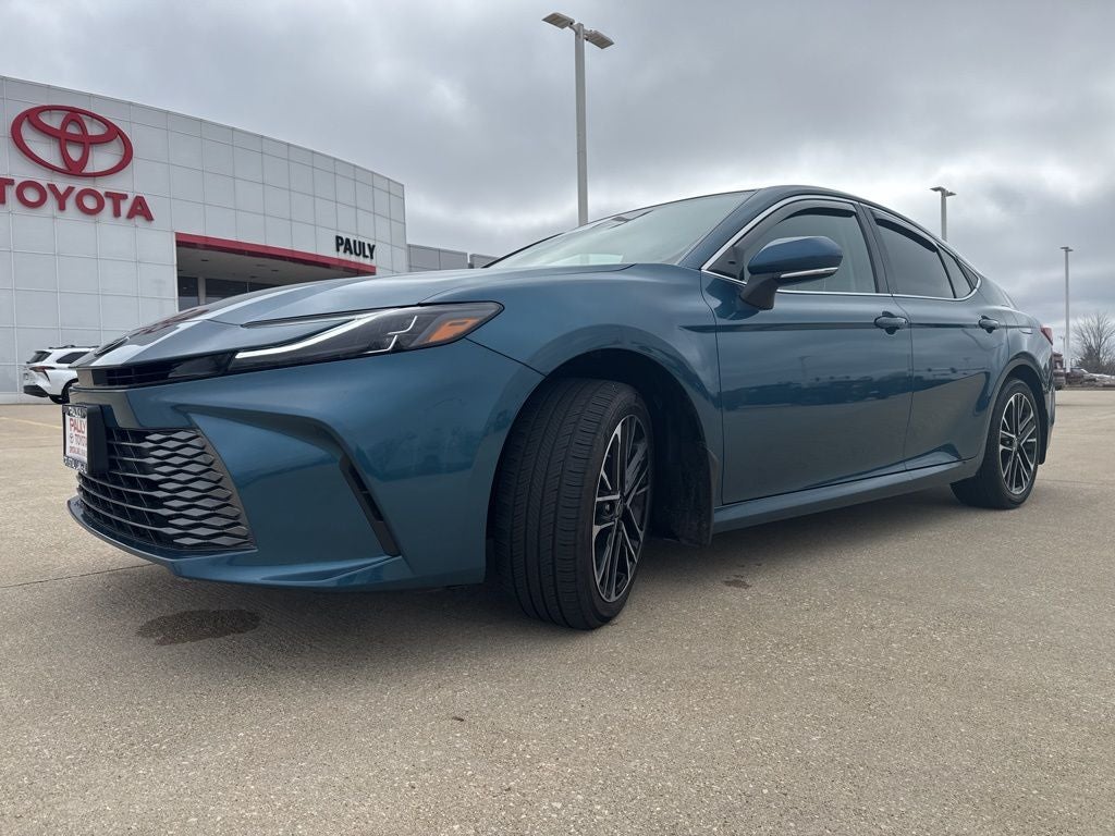 2025 Toyota CAMRY XLE