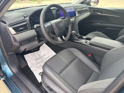 2025 Toyota CAMRY XLE