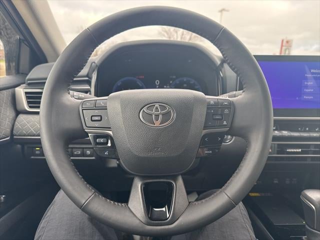 2025 Toyota CAMRY XLE