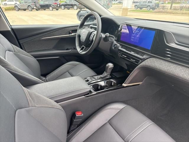 2025 Toyota CAMRY XLE
