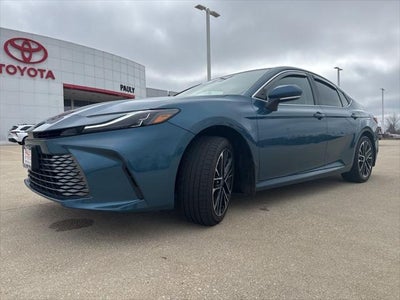 2025 Toyota CAMRY XLE