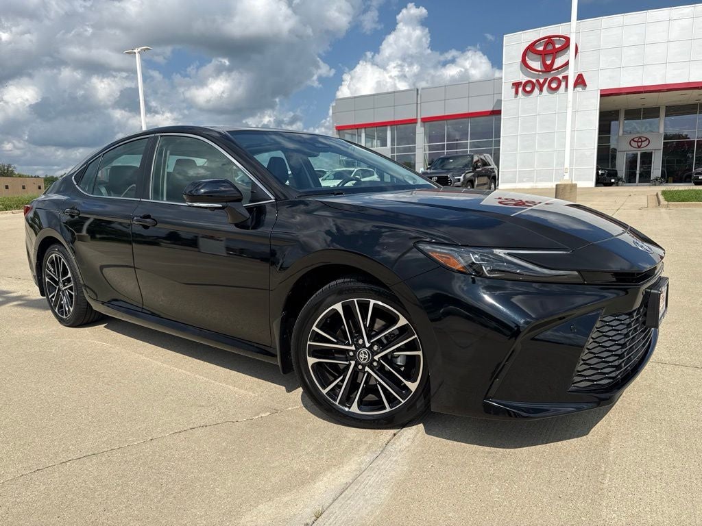 2025 Toyota Camry XLE TOYOTA GOLD CERTIFIED