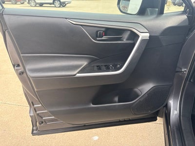 2022 Toyota RAV4 Hybrid LE TOYOTA GOLD CERTIFIED
