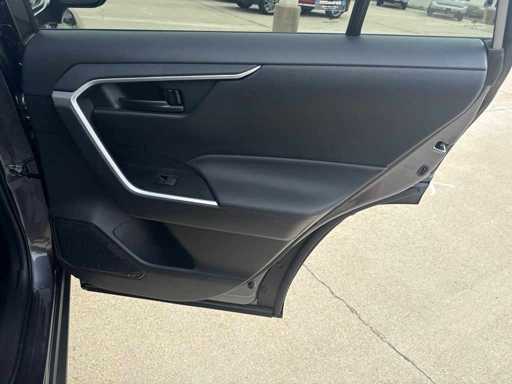 2022 Toyota RAV4 Hybrid LE TOYOTA GOLD CERTIFIED