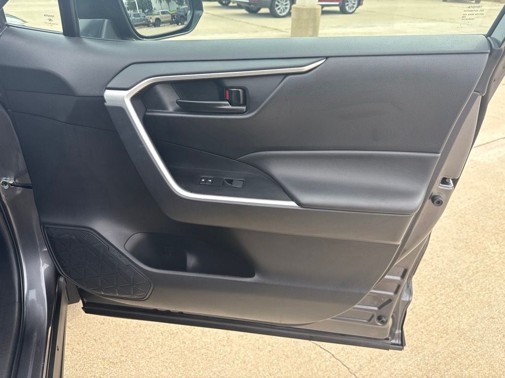 2022 Toyota RAV4 Hybrid LE TOYOTA GOLD CERTIFIED
