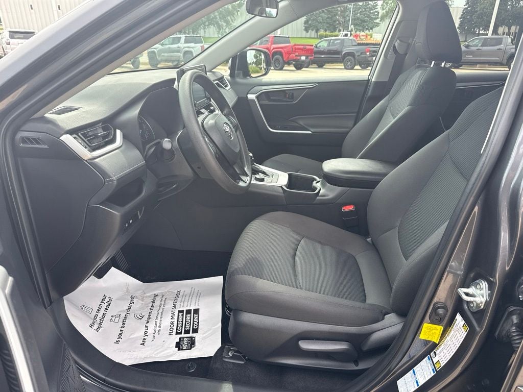 2022 Toyota RAV4 Hybrid LE TOYOTA GOLD CERTIFIED