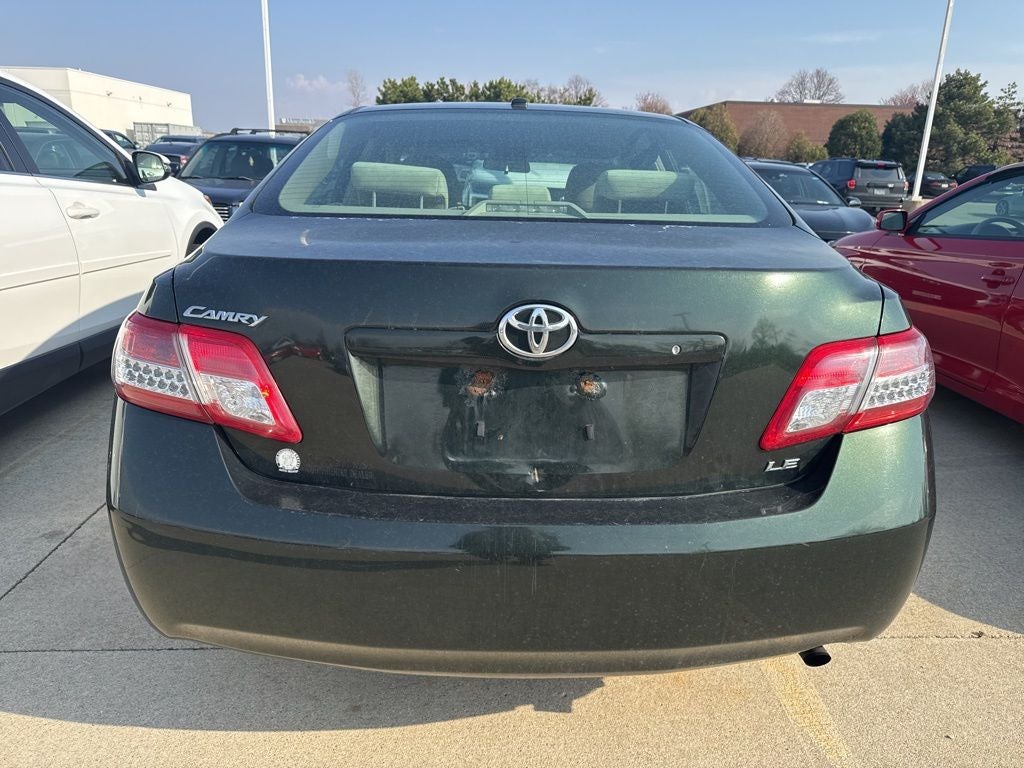 2011 Toyota CAMRY LE