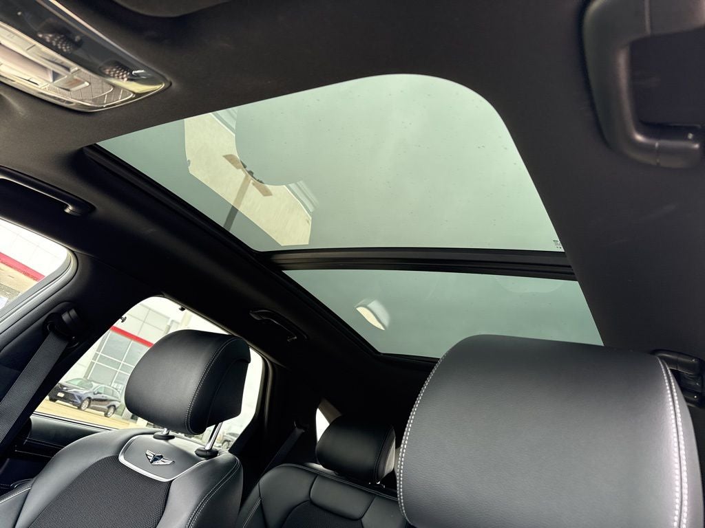 2024 Genesis GV70 2.5T