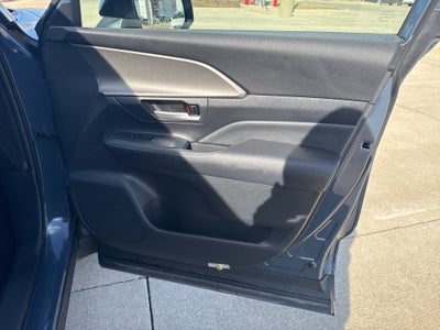 2024 Toyota GRAND HIGHLANDER XLE