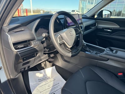 2024 Toyota GRAND HIGHLANDER XLE