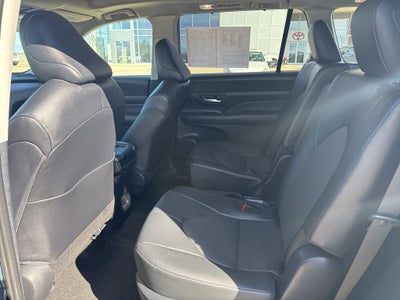 2024 Toyota GRAND HIGHLANDER XLE