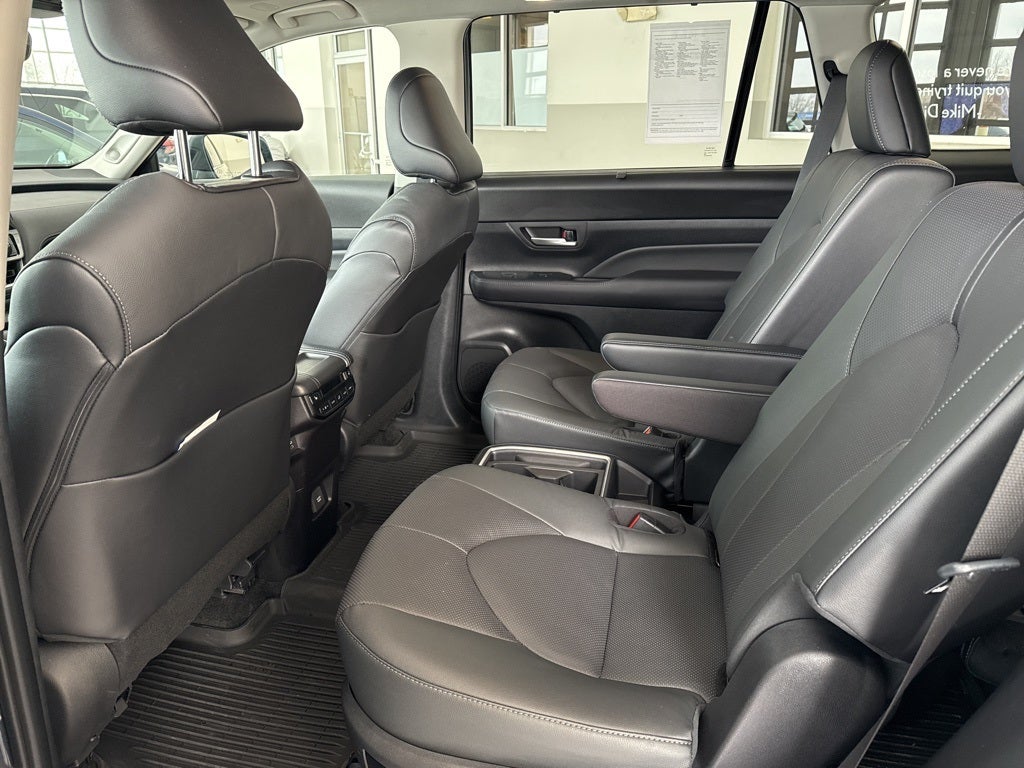 2025 Toyota GRAND HIGHLANDER HEV Limited