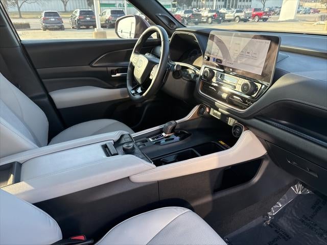 2024 Toyota GRAND HIGHLANDER HV MAX Limited