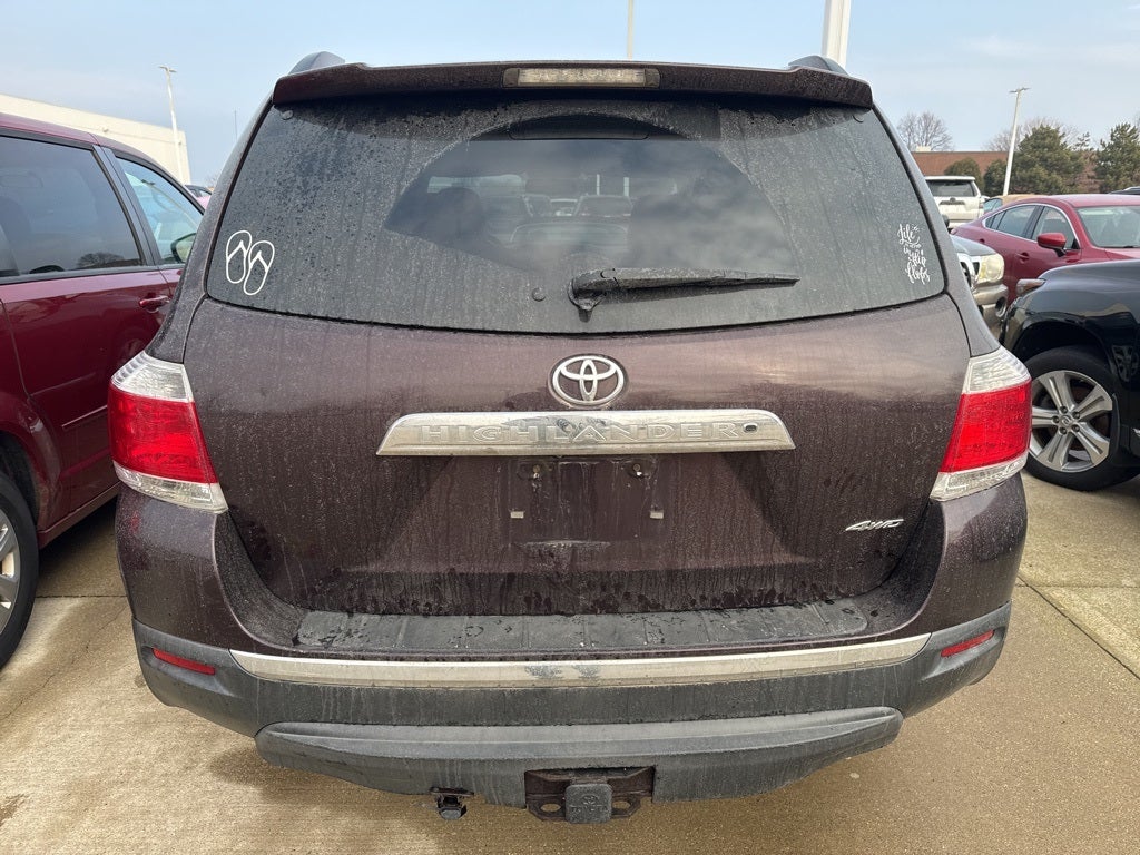 2013 Toyota HIGHLANDER SE