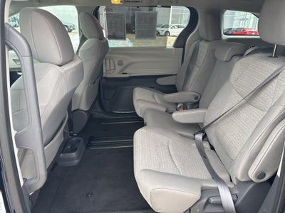 2021 Toyota SIENNA LE LE 8 Passenger