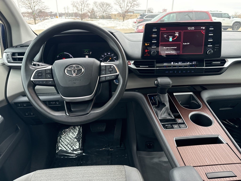 2021 Toyota SIENNA LE LE 8 Passenger