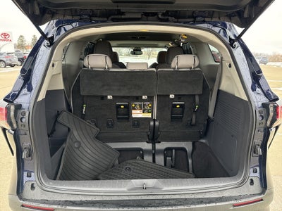 2021 Toyota SIENNA LE LE 8 Passenger