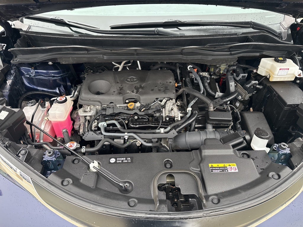 2021 Toyota SIENNA LE LE 8 Passenger