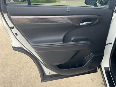 2020 Toyota Highlander Limited TOYOTA SILVER CERTIFIED