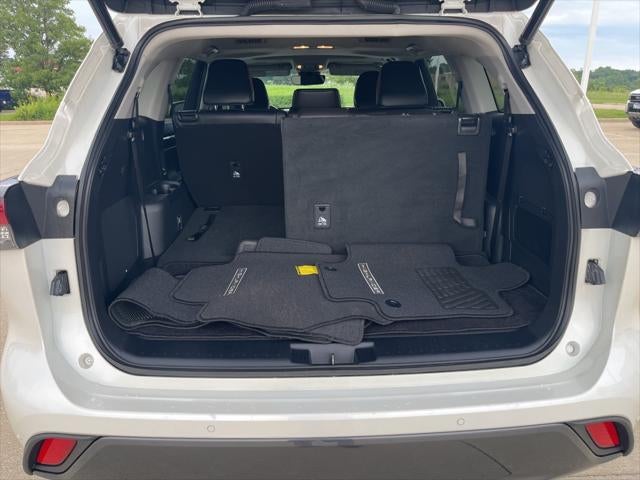 2020 Toyota Highlander Limited TOYOTA SILVER CERTIFIED