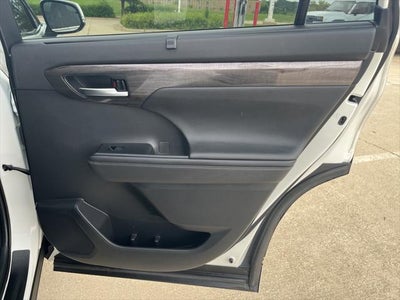 2020 Toyota Highlander Limited TOYOTA SILVER CERTIFIED