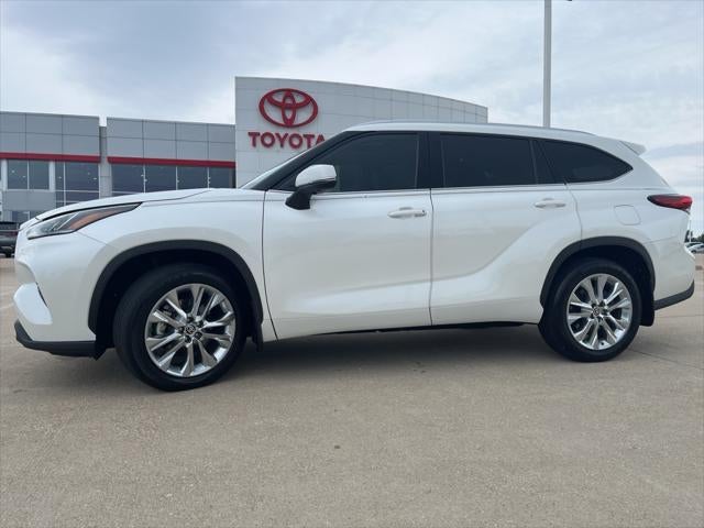 2020 Toyota Highlander Limited TOYOTA SILVER CERTIFIED