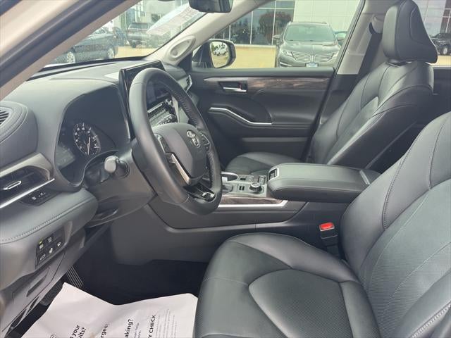 2020 Toyota Highlander Limited TOYOTA SILVER CERTIFIED