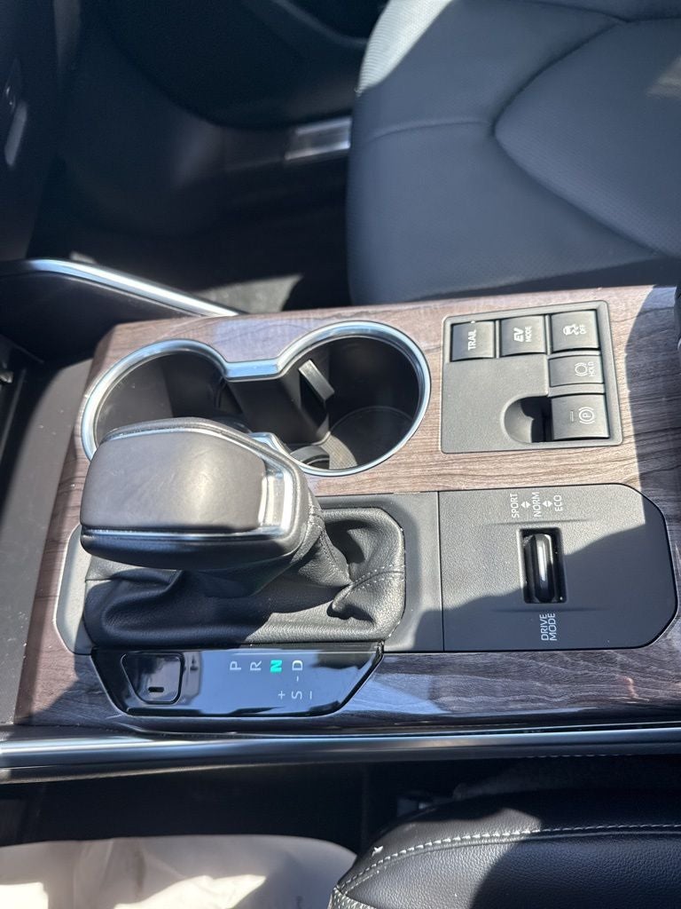 2025 Toyota HIGHLANDER HEV Platinum