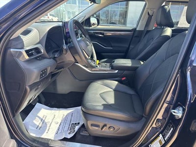2025 Toyota HIGHLANDER HEV Platinum