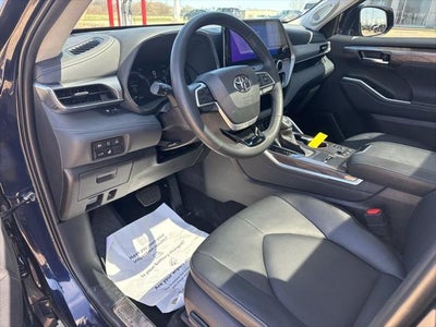 2025 Toyota HIGHLANDER HEV Platinum