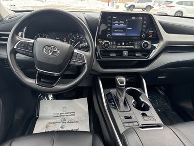 2021 Toyota HIGHLANDER XLE