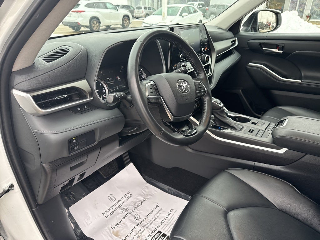 2021 Toyota HIGHLANDER XLE