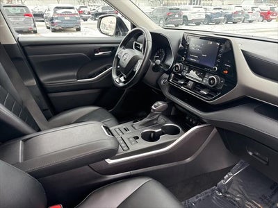 2021 Toyota HIGHLANDER XLE