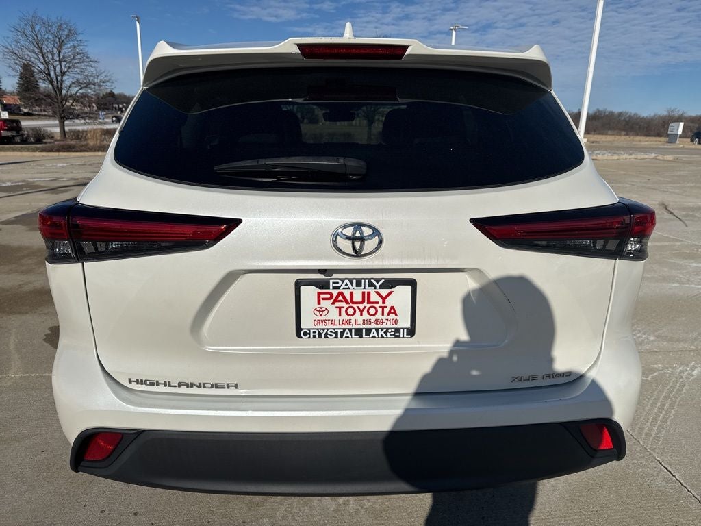 2021 Toyota HIGHLANDER XLE