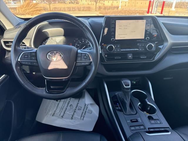 2021 Toyota HIGHLANDER XLE