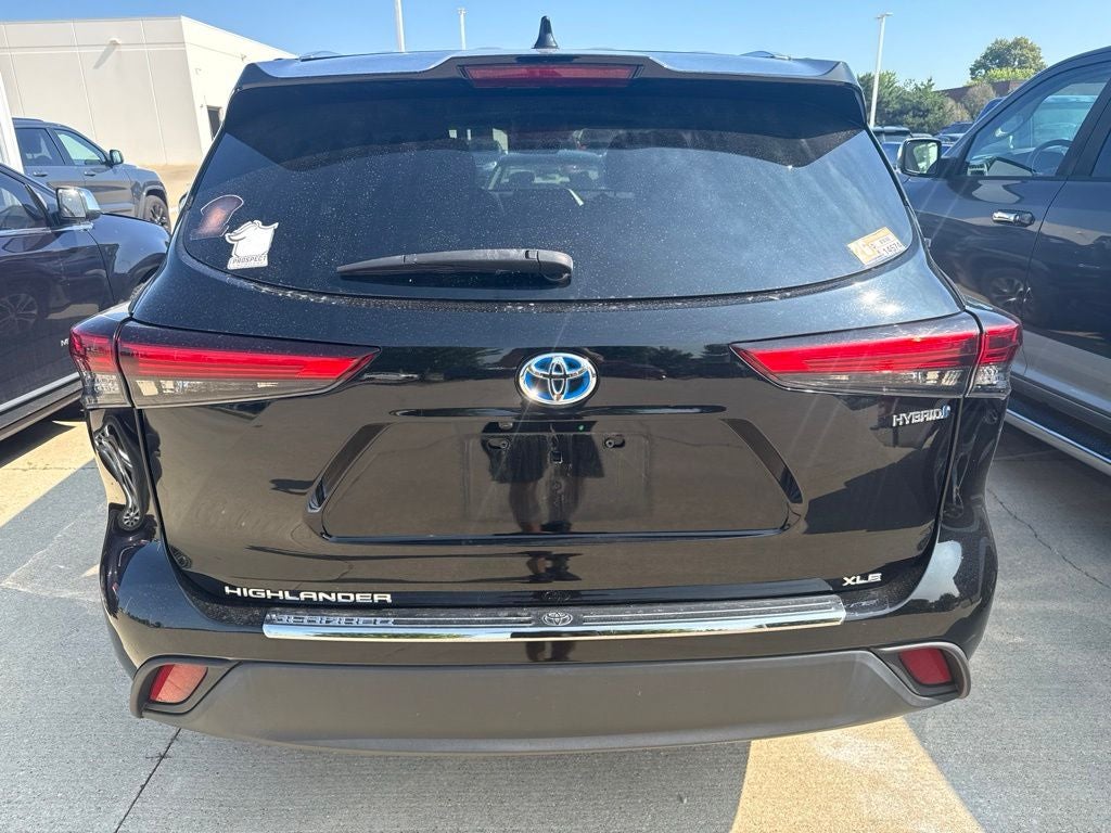 2020 Toyota Highlander Hybrid XLE TOYOTA GOLD HYBRID CERTIFIED