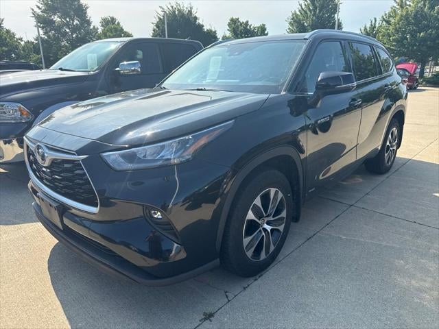 2020 Toyota Highlander Hybrid XLE TOYOTA GOLD HYBRID CERTIFIED