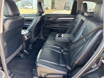 2016 Toyota HIGHLANDER XLE V6