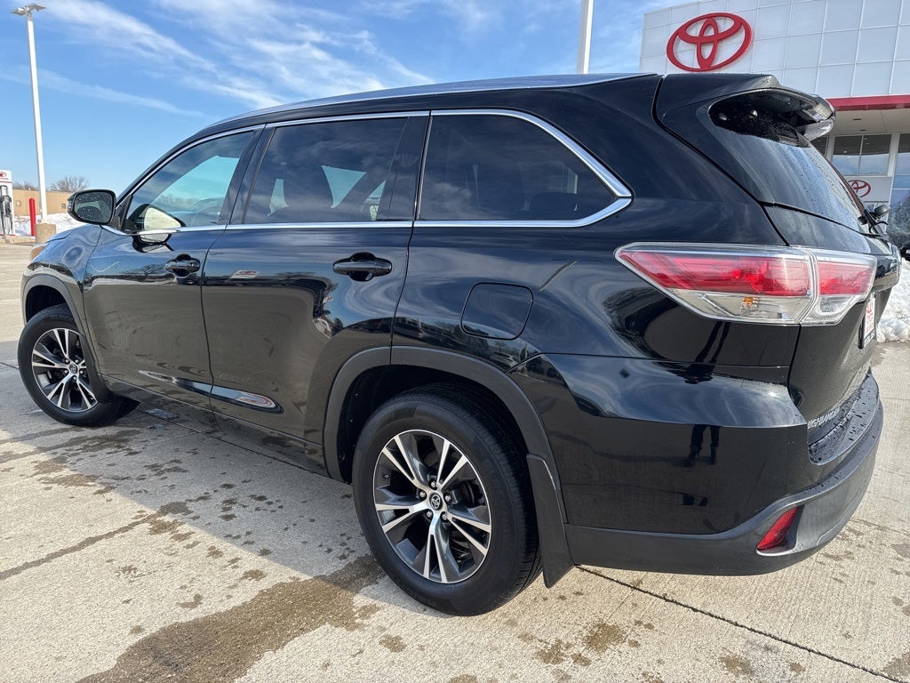 2016 Toyota HIGHLANDER XLE V6