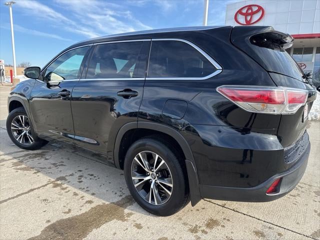 2016 Toyota HIGHLANDER XLE V6