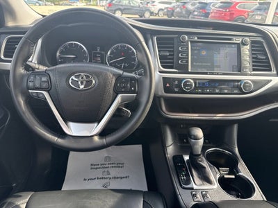 2016 Toyota Highlander XLE V6 TOYOTA SILVER CERTIFIED
