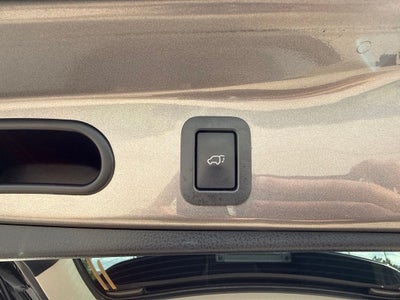 2016 Toyota Highlander XLE V6 TOYOTA SILVER CERTIFIED