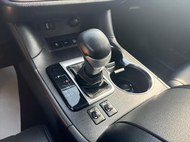 2016 Toyota Highlander XLE V6 TOYOTA SILVER CERTIFIED
